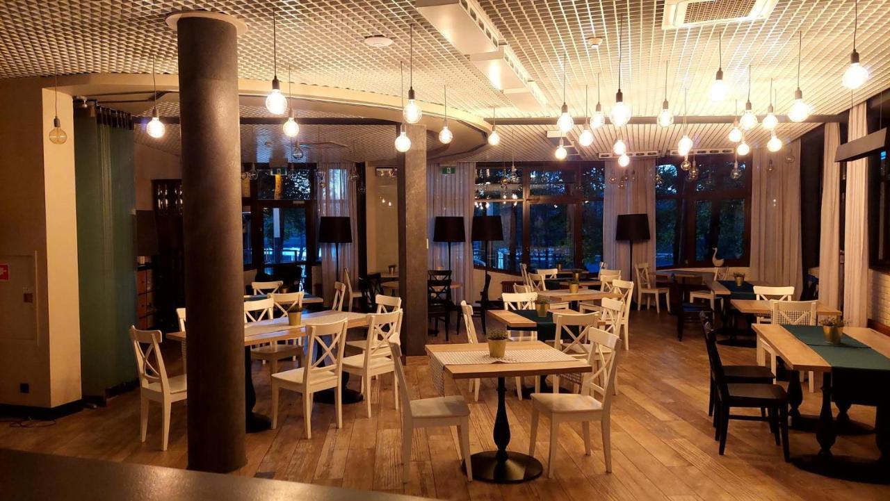 Hotel Wojciech Августів Екстер'єр фото